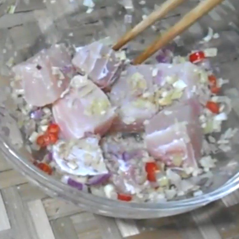 Step 2 Marinate the fish Fried swordfish with lemongrass and chili