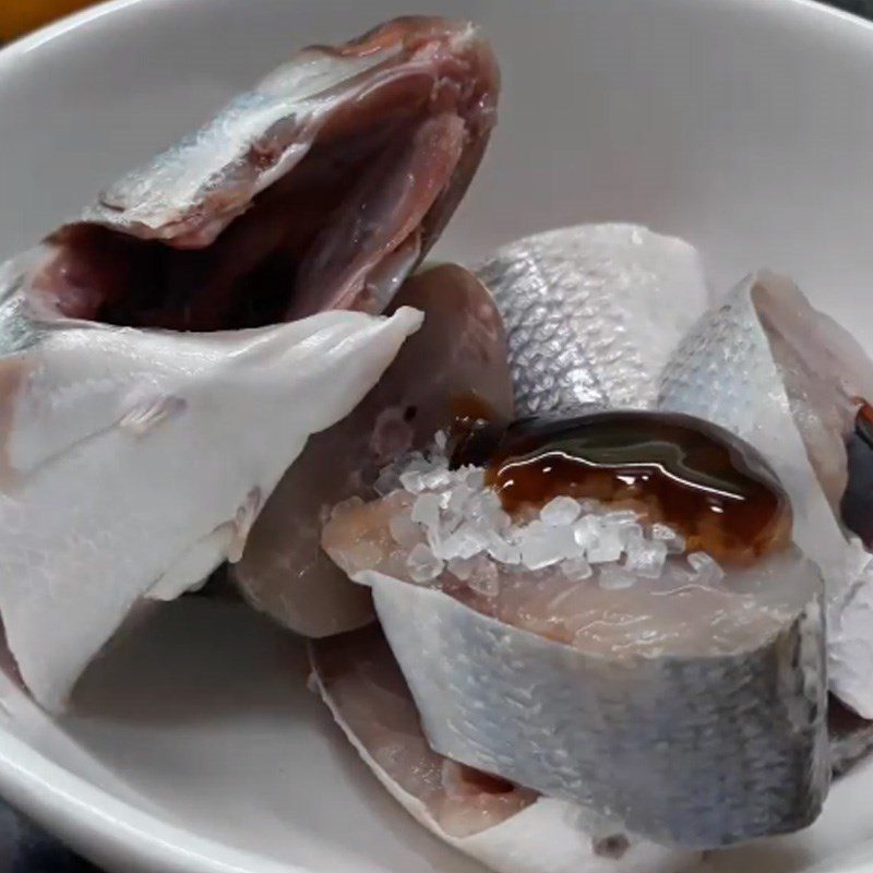 Step 3 Marinate the fish Braised fish