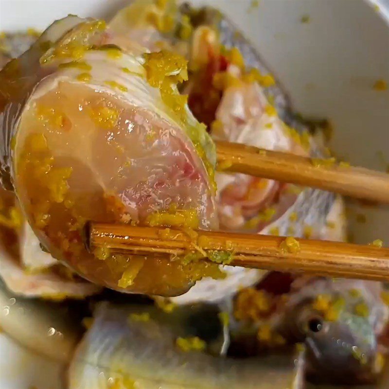 Step 2 Marinating the fish Grilled Snakehead Fish with Lemongrass and Turmeric