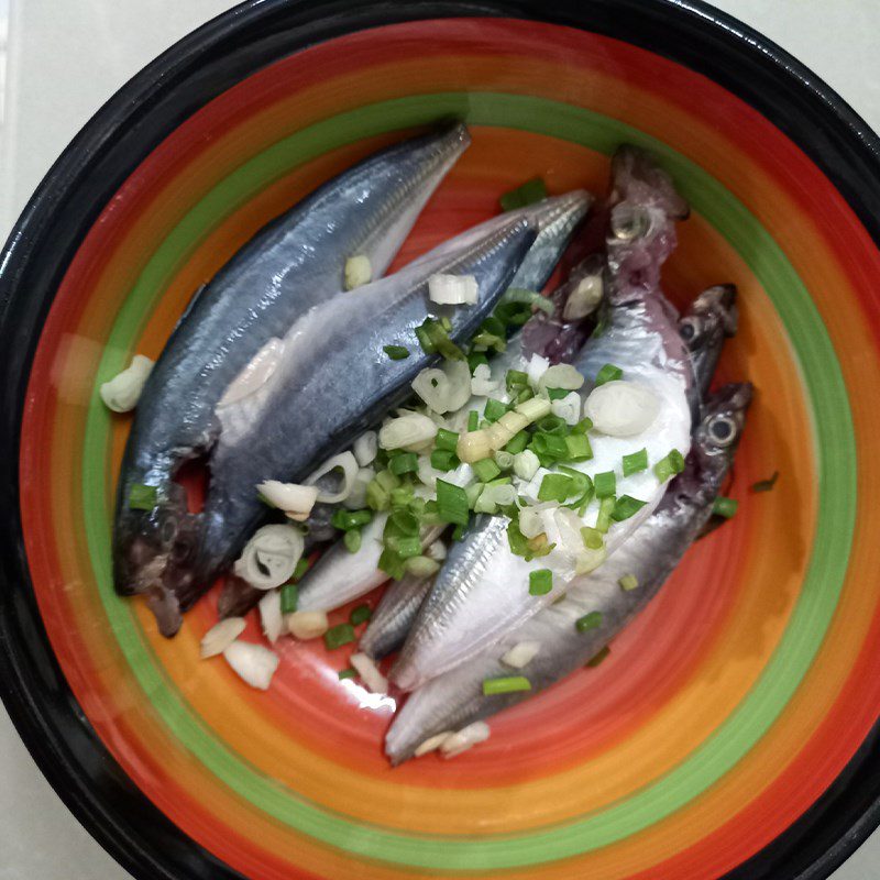 Step 2 Marinate the fish Sour mackerel soup