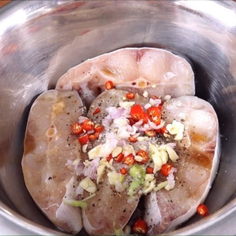 Step 2 Marinate the fish Braised catfish