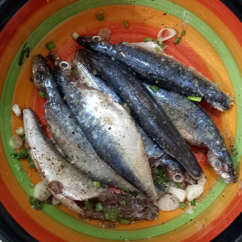 Step 2 Marinate the fish Sour mackerel soup