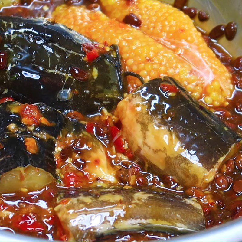 Step 2 Marinate fish Ngat fish with soy sauce