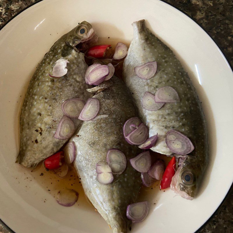 Step 2 Marinate the fish Fish soup with snakehead fish