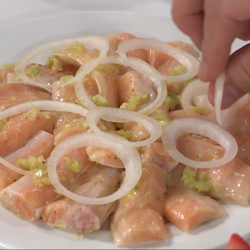 Step 2 Marinate salmon for Passion Fruit Salmon Hot Pot