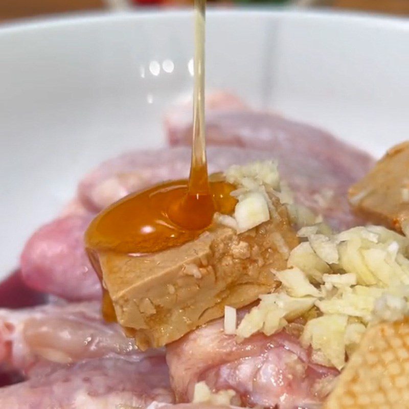 Step 2 Marinate chicken wings for Grilled Chicken with Fermented Tofu Using an Air Fryer