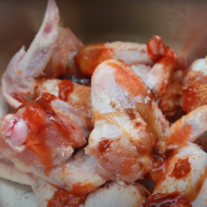 Step 2 Marinating chicken wings Grilled chicken wings with satay