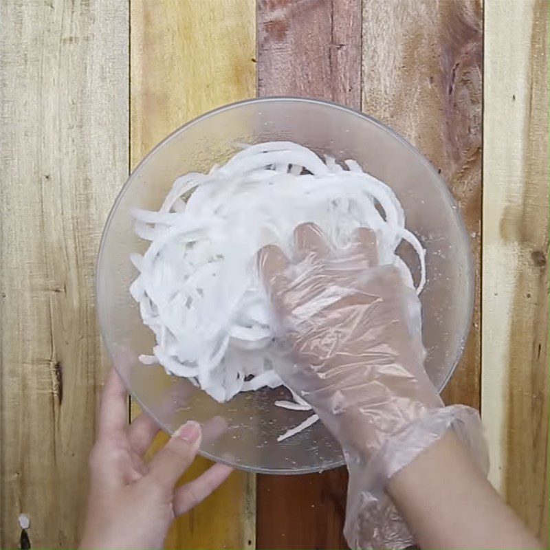 Step 2 Marinate coconut meat for coconut milk candy