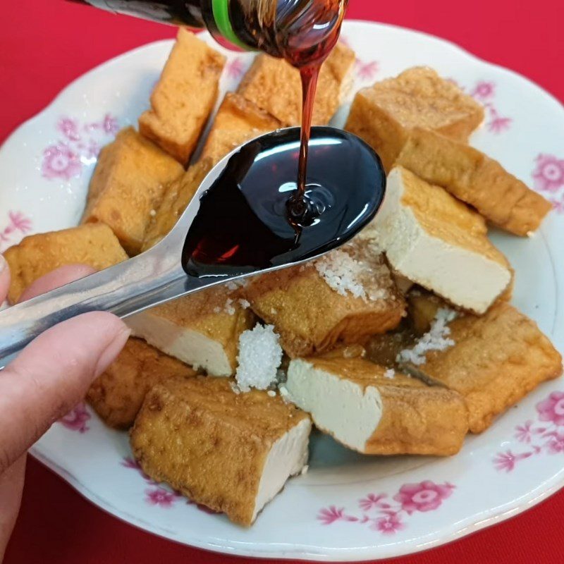 Step 3 Marinate the tofu Vegetarian tofu braised with fermented soybeans