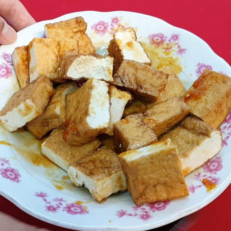 Step 3 Marinate the tofu Vegetarian tofu braised with fermented soybeans