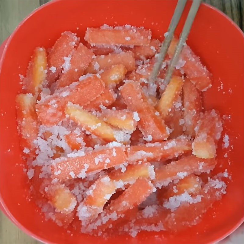 Step 2 Marinate the Papaya for Ripe Papaya Jam