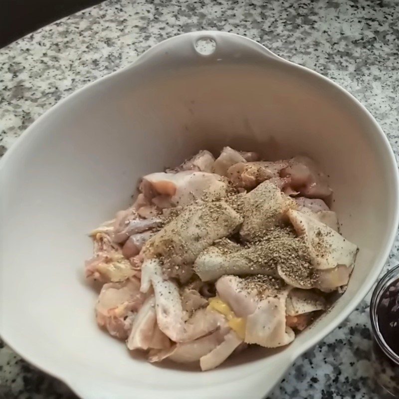 Step 3 Marinate the chicken Black pepper chicken