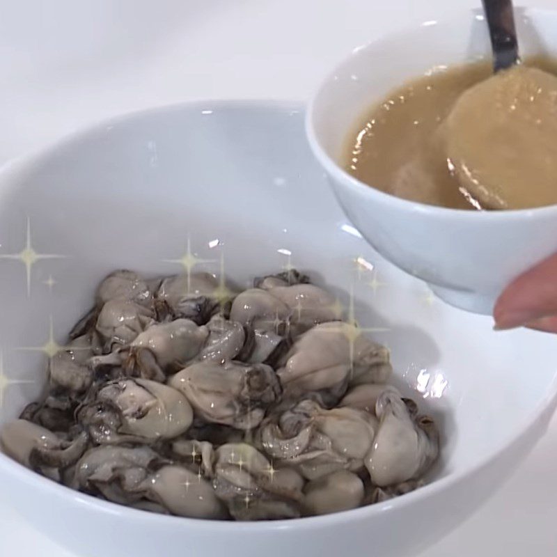 Step 4 Marinating oysters Oyster salad mixed with sprouts