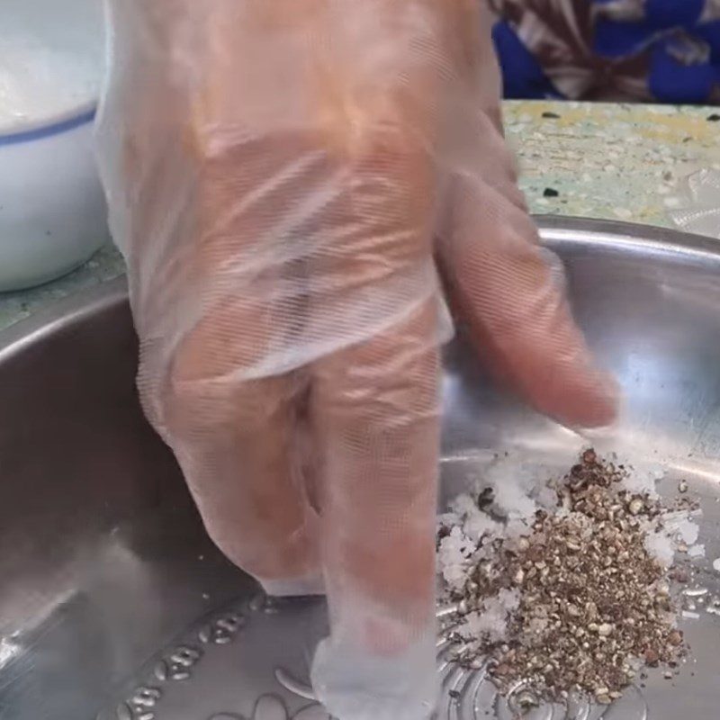 Step 3 Marinate the dried snakehead fish Dried snakehead fish fried with lemongrass and chili