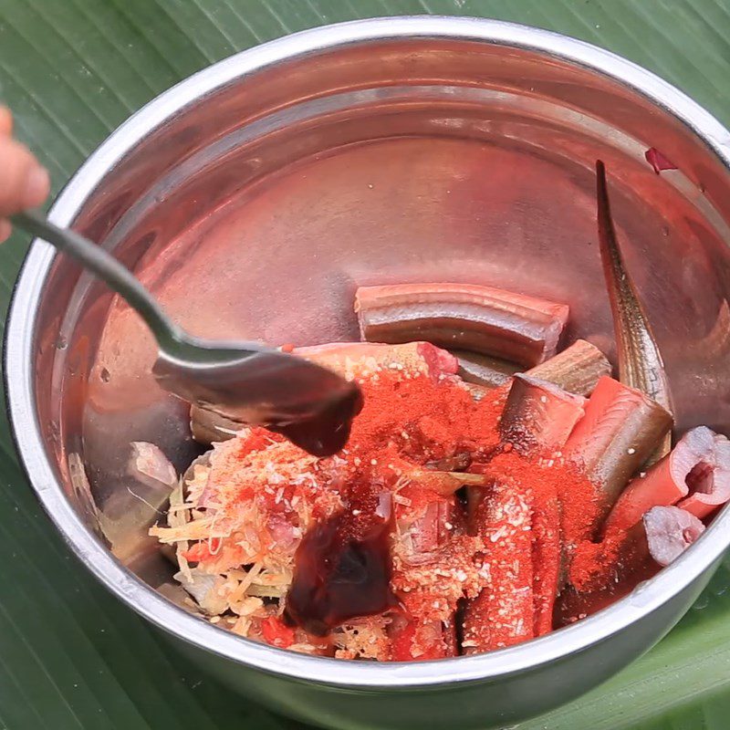 Step 3 Marinating eel Grilled eel with satay