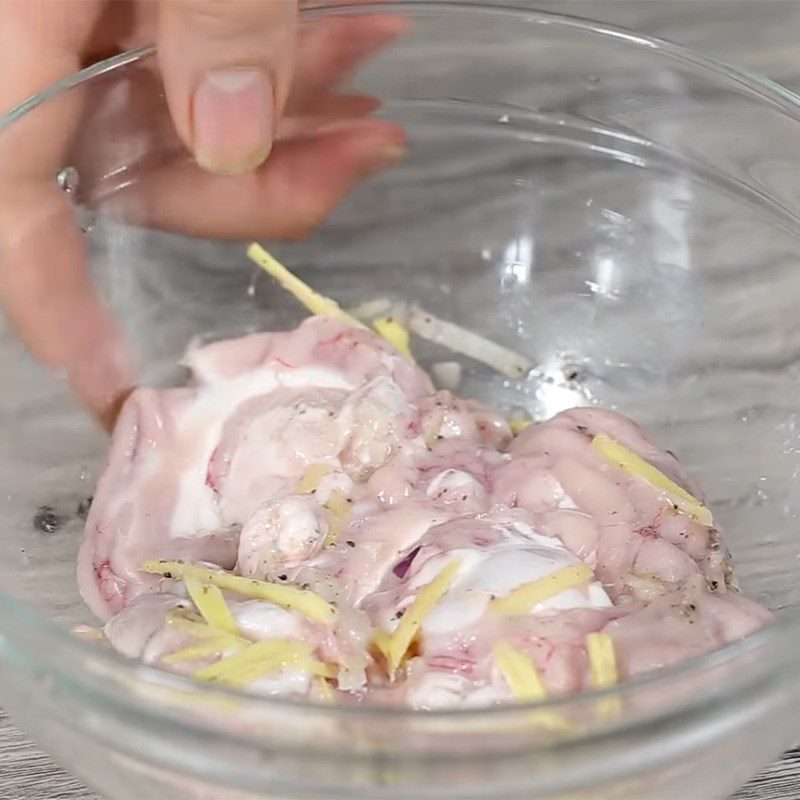 Step 2 Marinate pig brain Steamed pig brain with mugwort