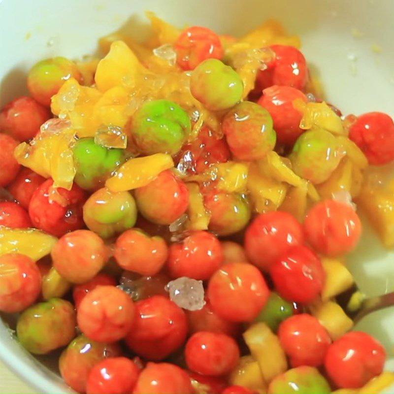 Step 2 Marinate the soursop with pineapple Soursop juice