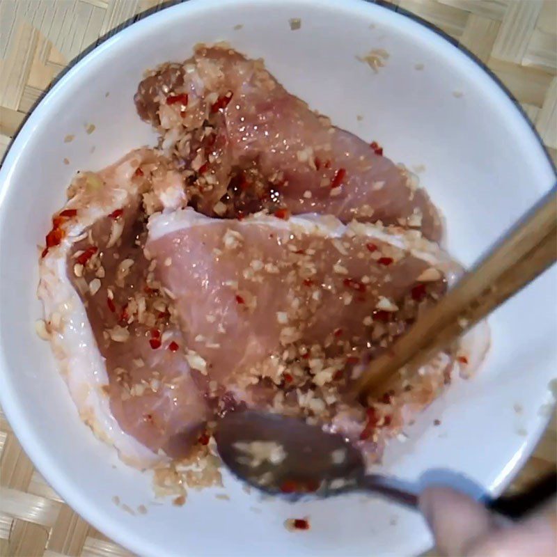 Step 2 Marinate the ribs Grilled ribs with lemongrass and chili