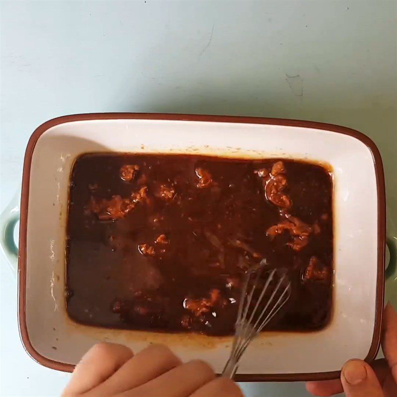 Step 4 Marinate the pork chops for miso ramen