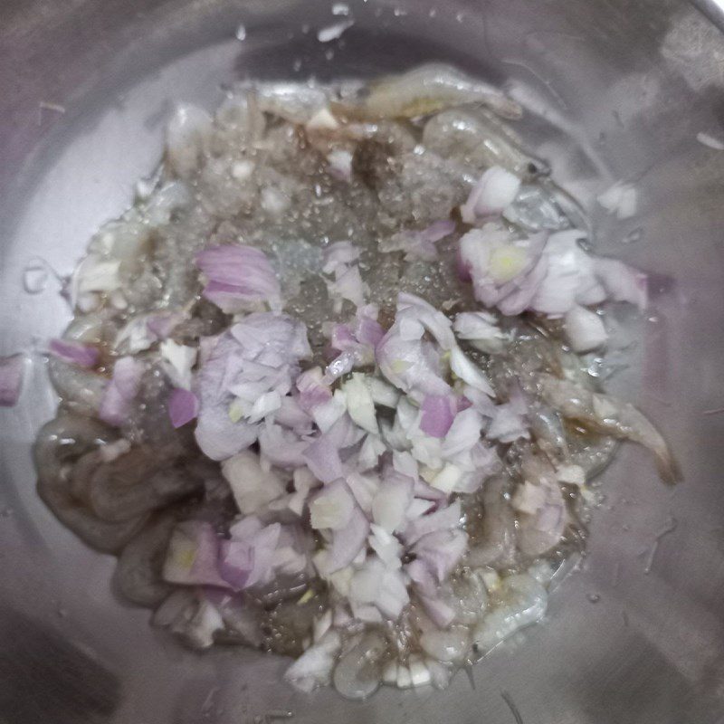 Step 2 Marinate the shrimp for Sweet Mustard Greens Soup with Fresh Shrimp