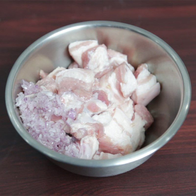 Step 1 Marinate the Meat for Braised Pork