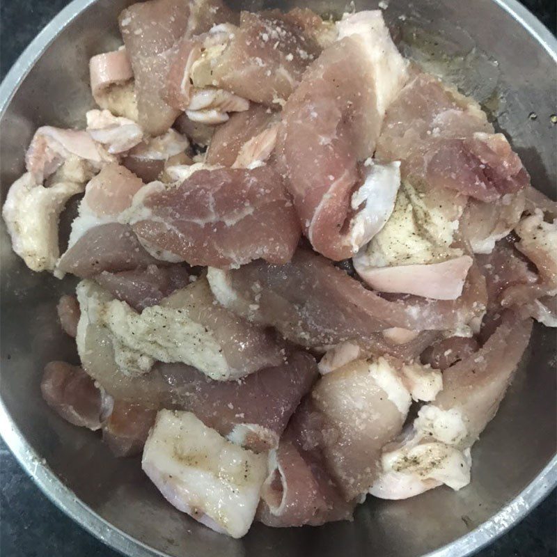 Step 3 Marinate the meat Pork in tamarind sauce