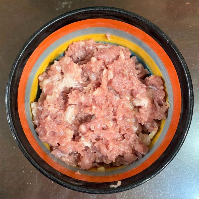 Step 2 Marinate minced meat Stir-fried cabbage with minced meat