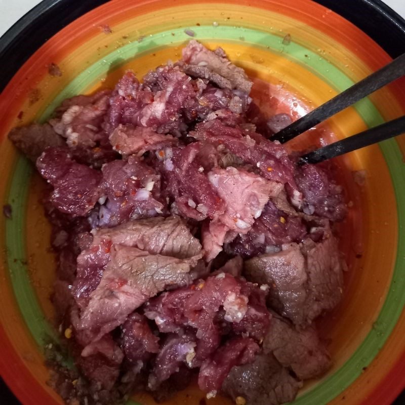 Step 2 Marinating Beef Stir-fried Broccoli with Beef