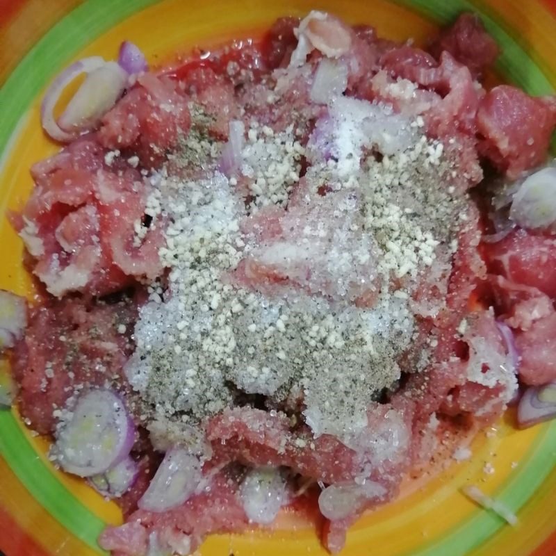 Step 2 Marinating Beef Stir-fried Broccoli with Beef