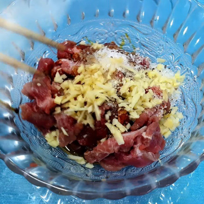 Step 3 Marinate the beef Beef stew with white radish