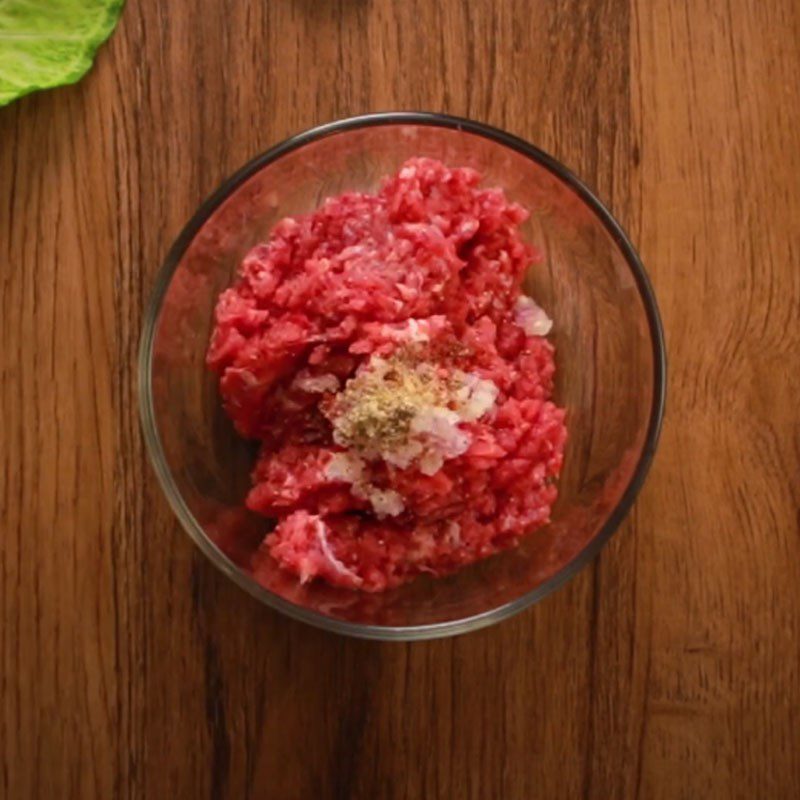 Step 1 Marinate the beef for Beef Ball Soup with Enoki Mushrooms