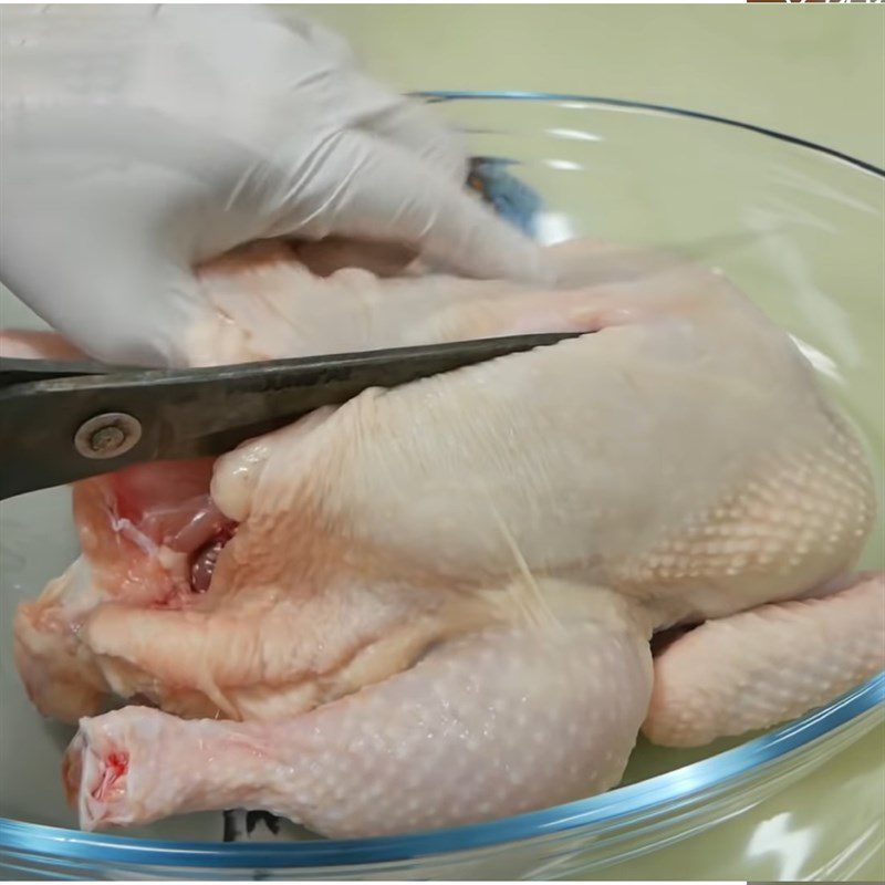 Step 3 Marinating chicken Grilled chicken with lime leaves using an air fryer