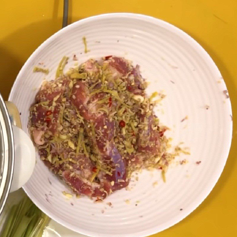 Step 2 Marinate the Pork for Steamed Pork with Lemongrass