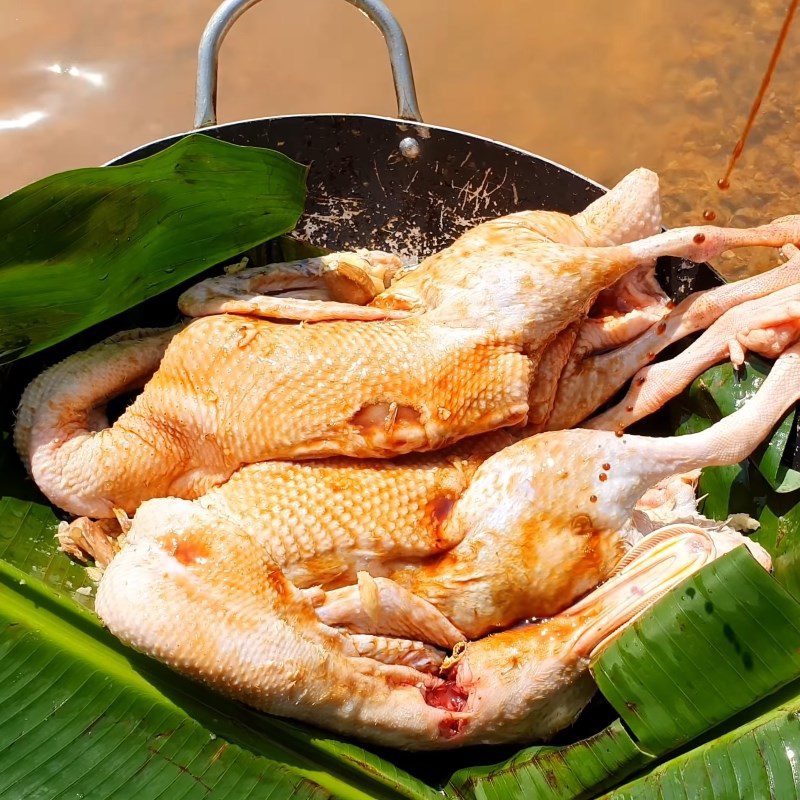 Step 2 Marinate the duck meat Spicy fried duck