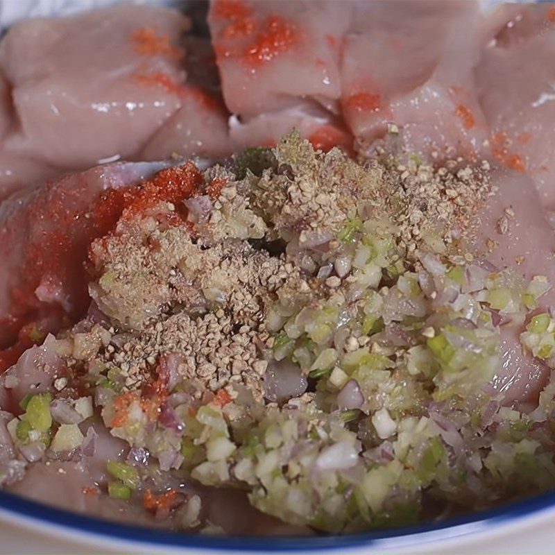 Step 3 Marinate the meat with spices How to make pork bologna