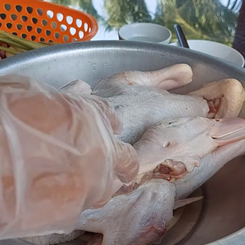 Step 2 Marinate the Duck for Grilled Duck with Salt and Chili