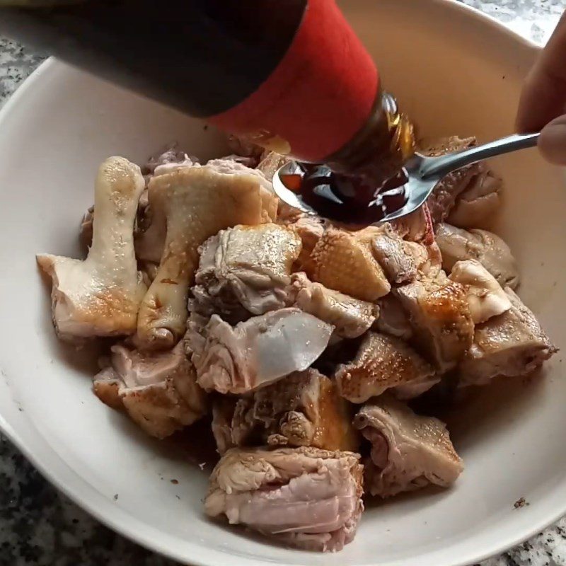 Step 3 Marinate duck Duck braised with five spices