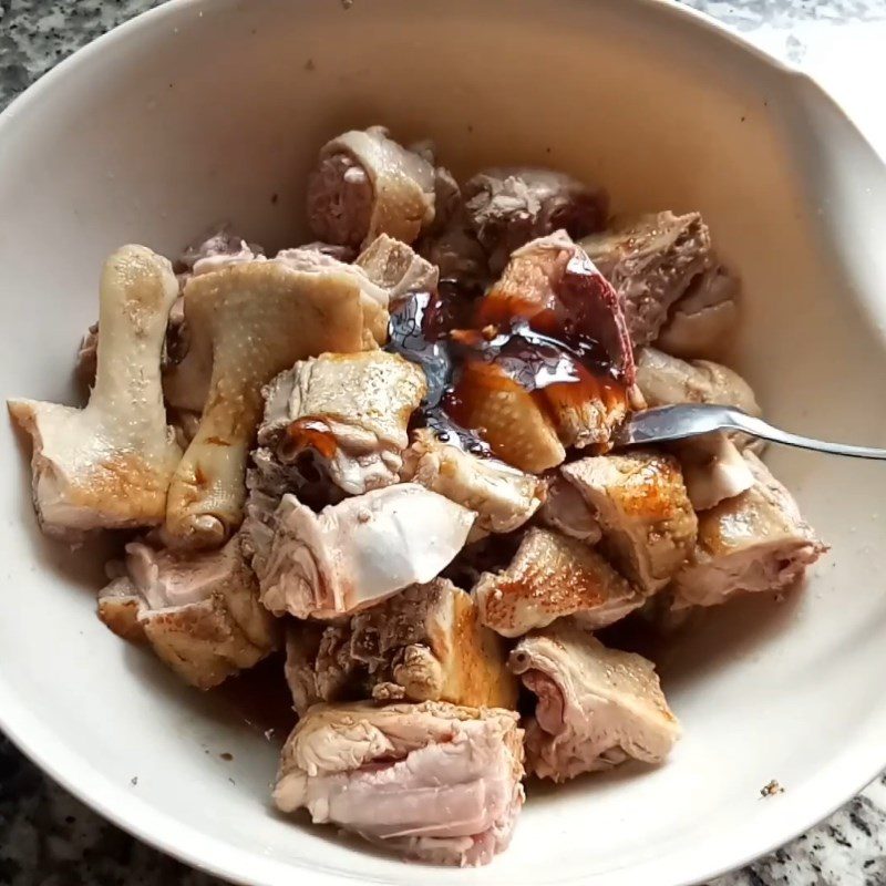 Step 3 Marinate duck Duck braised with five spices