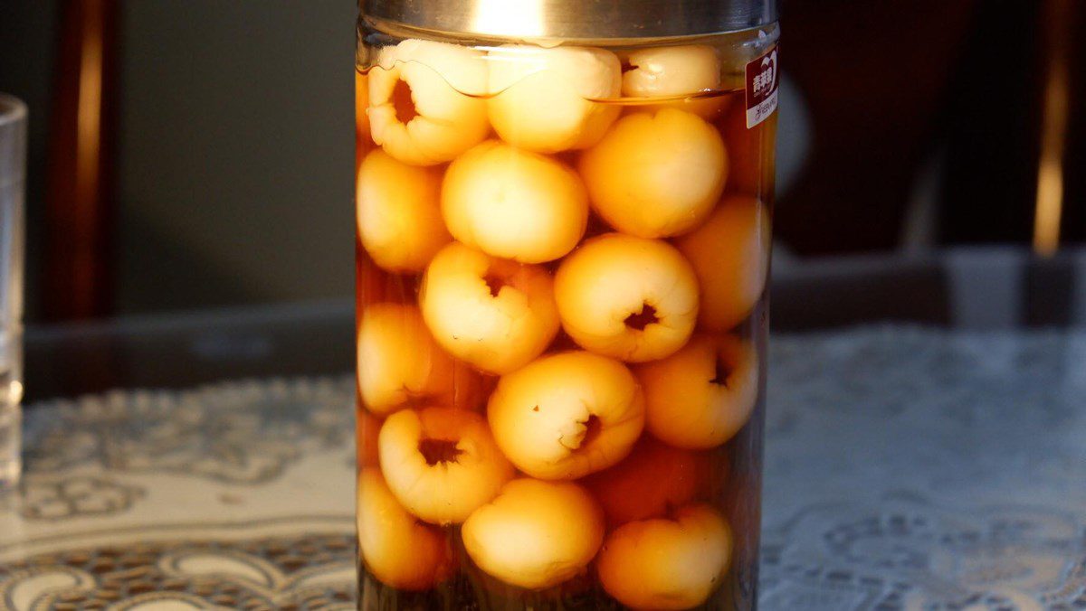 Lychees soaked in sugar (recipe shared by a user)