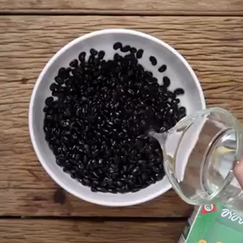 Step 1 Wash and soak black beans for Coconut Milk Black Bean Ice Cream