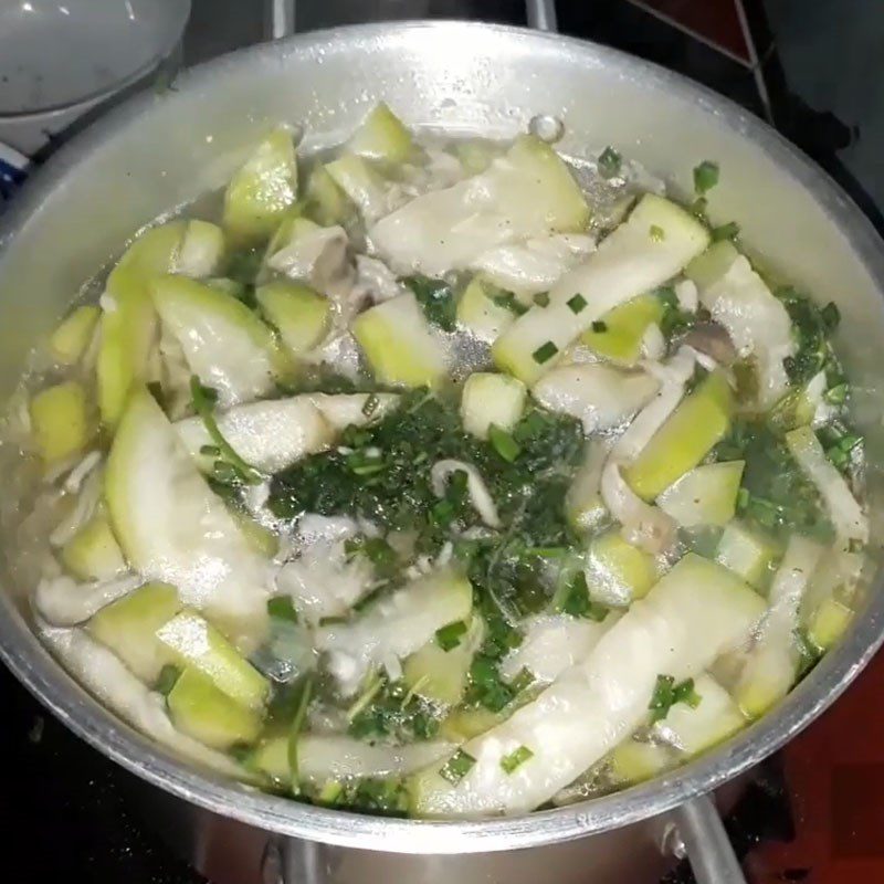 Step 4 Final Product Gourd Soup with Mushrooms