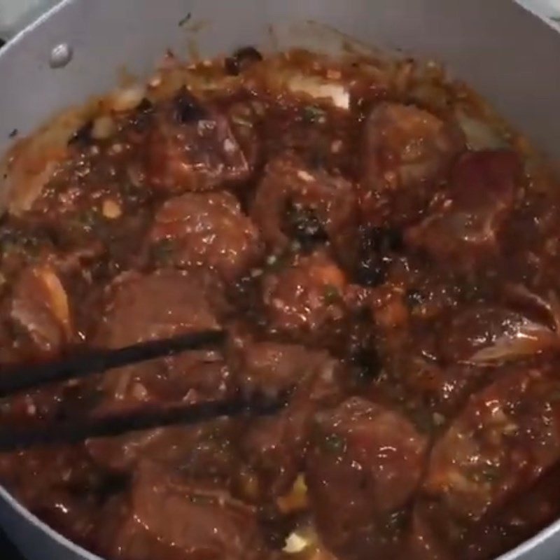 Step 4 Sauté the beef Braised Beef with Green Pepper