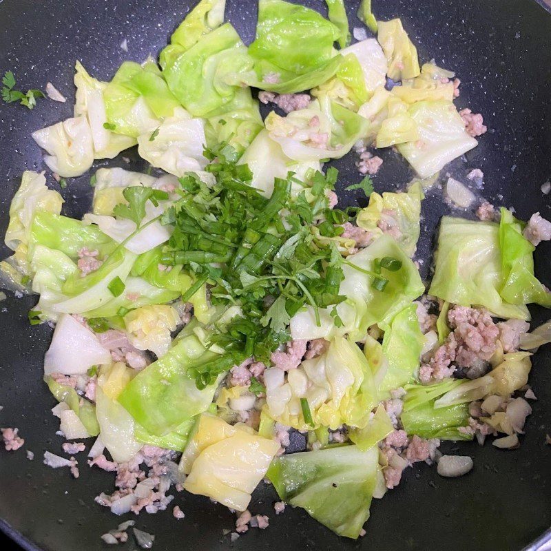 Step 3 Stir-fried cabbage with minced meat Stir-fried cabbage with minced meat