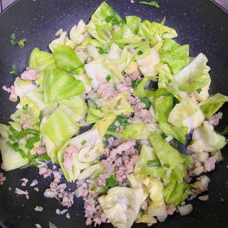 Step 3 Stir-fried cabbage with minced meat Stir-fried cabbage with minced meat