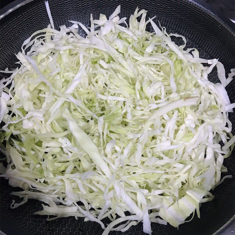 Step 3 Stir-fried cabbage with eggs Stir-fried cabbage with eggs