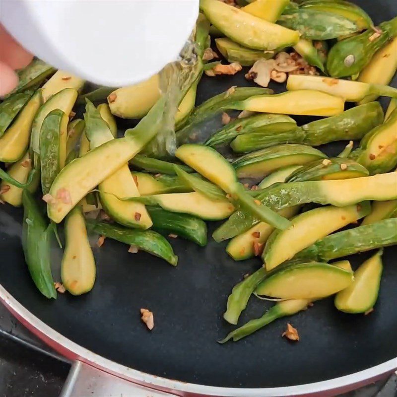 Step 3 Stir-fried pumpkin Beef stir-fried pumpkin