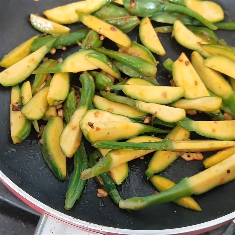 Step 3 Stir-fried pumpkin Beef stir-fried pumpkin