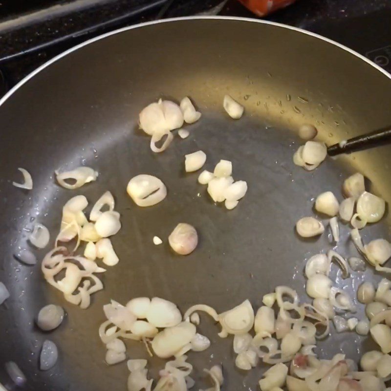 Step 5 Sautéed Tomatoes Catfish Noodle