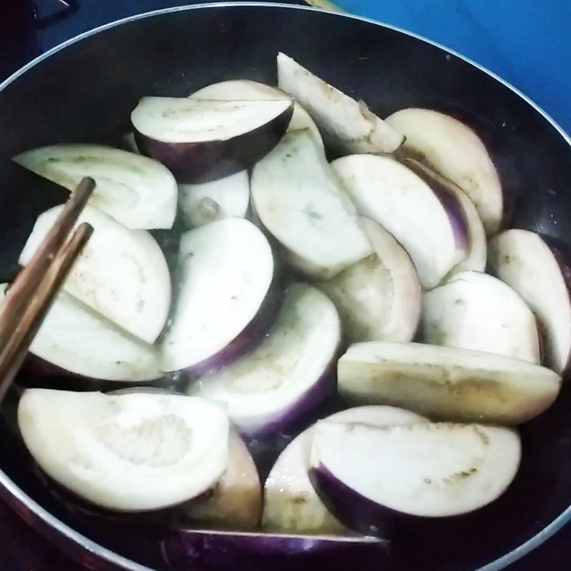 Step 3 Sauté Eggplant Eggplant Soup with Fermented Rice