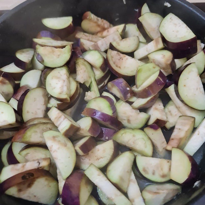 Step 3 Sautéed Eggplant with Meat Sautéed Eggplant with Beef